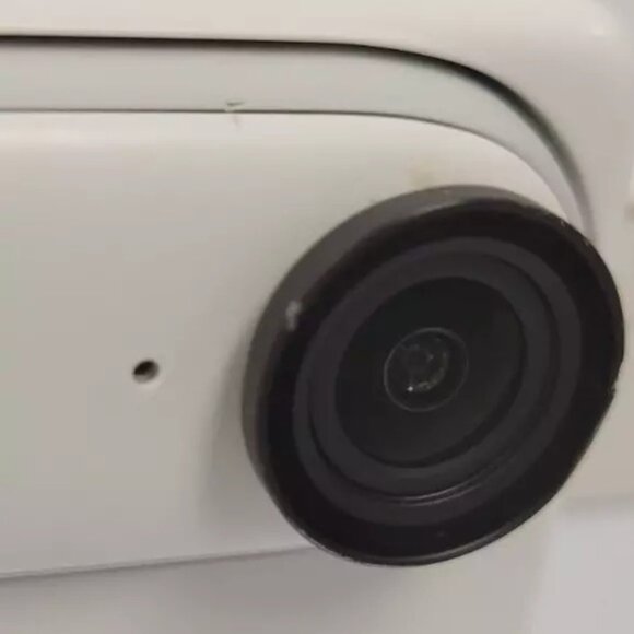 (73550-1) Insta360 CINSBBKA Action Camera - Picture 2 of 9